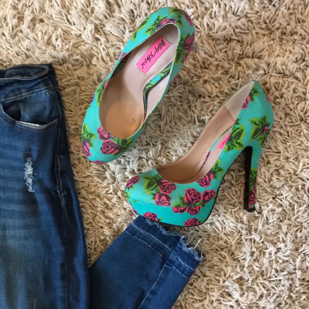 BETSY JOHNSON never worn stiletto heels!